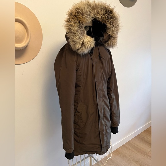 Excellent condition! HUNTER GREEN TNA Goose Down Haven Parka - Picture 4 of 10